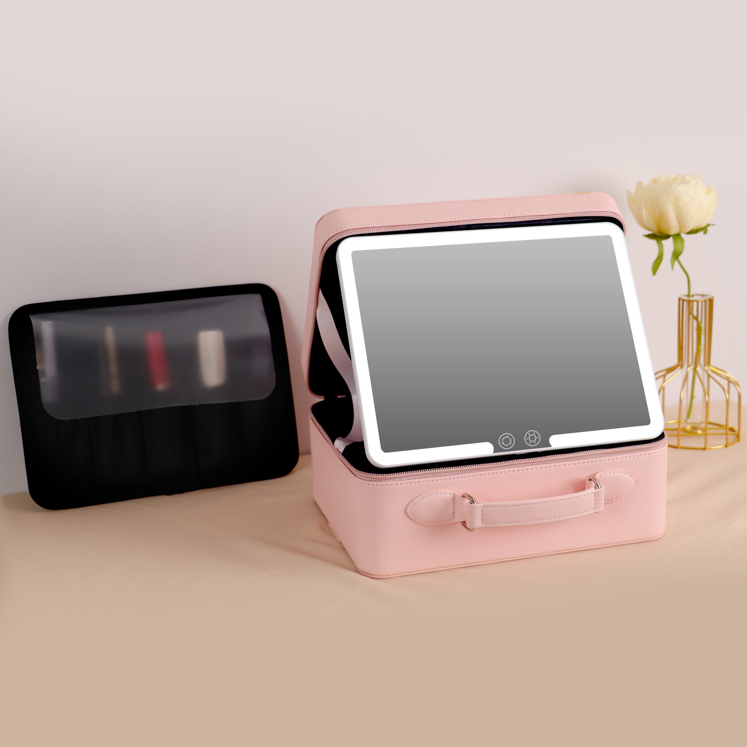 Crea-Mirror
